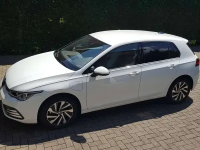Gebraucht VW Golf VIII Style 204 PS (150 kW) 2022 Weiß Limousine