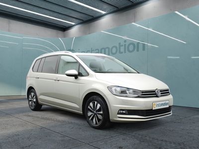 Silber Gebraucht 2024 VW Touran S Van / Kleinbus | 34.250 € (Fairer Preis)