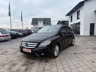 Gebraucht Mercedes B180 109 PS (80 kW) 2012 Schwarz Van / Kleinbus