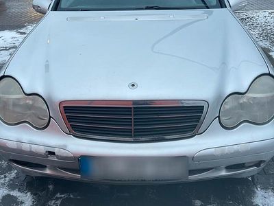 Gebraucht Mercedes C220 143 PS (105 kW) 2001 Silber Kombi