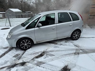 Gebraucht Opel Meriva 90 PS (66 kW) 2005 Silber Van / Kleinbus