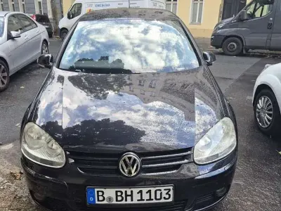 Używany VW Golf V Comfortline 80 KM (58 kW) 2007 Czarny Sedan/Limuzyna