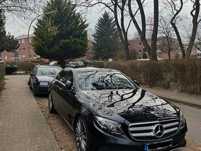 Gebraucht Mercedes 220 Avantgarde 194 PS (142 kW) 2016 Schwarz Limousine