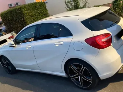 Gebraucht Mercedes A180 122 PS (89 kW) 2014 Weiß Limousine
