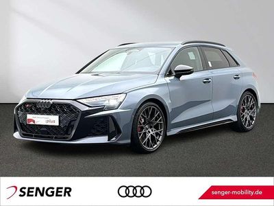 Neu Audi RS3 Sport 400 PS (294 kW) 2026 Grau Limousine