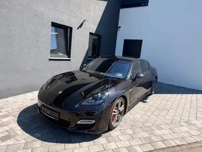 Gebraucht Porsche Panamera Turbo 579 PS (425 kW) 2011 Schwarz Kleinwagen