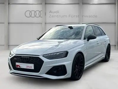 Gebraucht Audi RS4 Ambiente 450 PS (330 kW) 2022 Gletscherweiß metallic Kombi