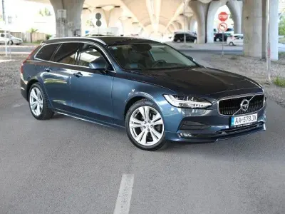 Gebraucht Volvo V90 190 PS (139 kW) 2019 Blau Kombi