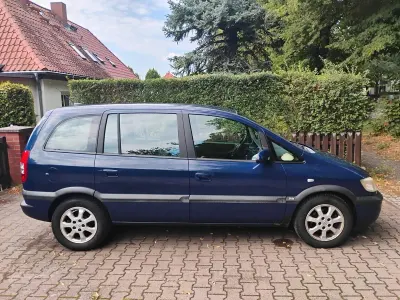 Gebraucht Opel Zafira Njoy 101 PS (74 kW) 2003 Blau Van / Kleinbus