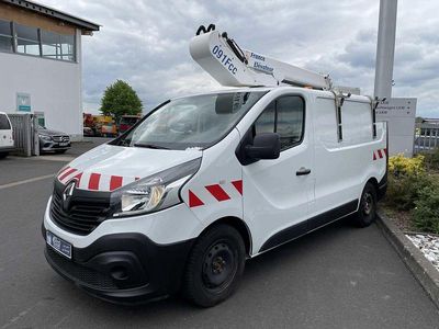 Gebraucht Renault Trafic 121 PS (88 kW) 2019 Weiss Van / Kleinbus