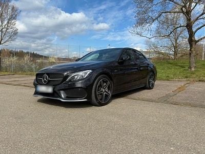 Second-hand Mercedes C450 AMG AMG 367 CP (269 kW) 2015 Negru Berlinǎ