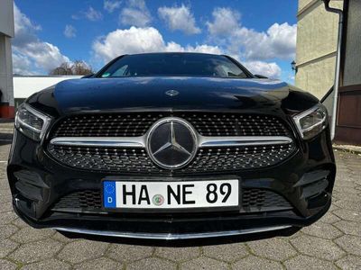 gebraucht Mercedes A180 d 7G-DCT AMG Line Pano