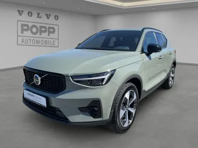Gebraucht Volvo XC40 Plus 163 PS (119 kW) 2025 Sage green SUV