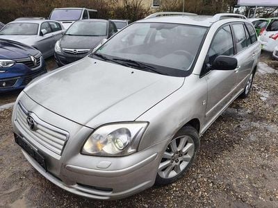 Gebraucht Toyota Avensis Executive 129 PS (94 kW) 2005 Silver metallic Kombi