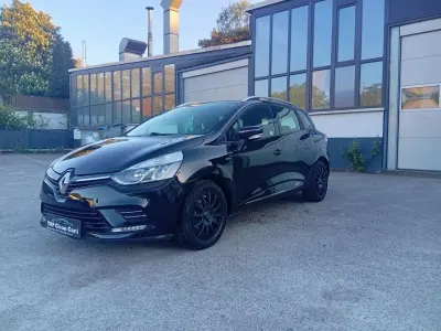 Gebraucht Renault Clio GrandTour LIMITED 73 PS (53 kW) 2017 Sternenschwarz Kombi