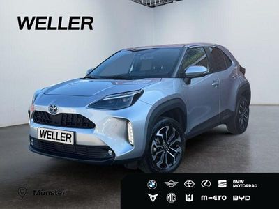 Gebraucht Toyota Yaris Hybrid Connect Style 116 PS (85 kW) 2023 Shimmering silver metallic