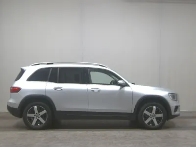 Second-hand Mercedes GLB200 Style 150 CP (110 kW) 2022 Argintiu SUV