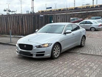 Gebraucht Jaguar XE 150 PS (110 kW) 2015 Silber Limousine