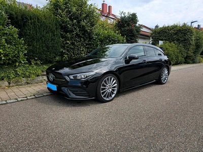 Gebraucht Mercedes CLA220 Shooting Brake 190 PS (139 kW) 2019 Schwarz Kombi