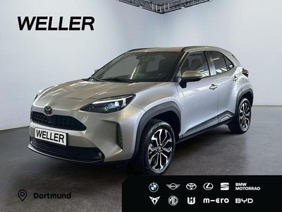 Gebraucht Toyota Yaris Cross Team 116 PS (85 kW) 2023 Silber SUV