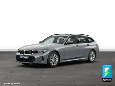 Gebraucht BMW 330e M Sport 292 PS (214 kW) 2025 Grau Kombi