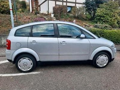Second-hand Audi A2 75 CP (55 kW) 2001 Argintiu Hatchback