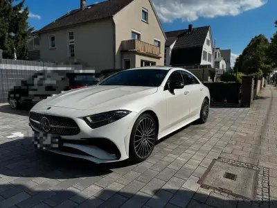 Gebraucht Mercedes CLS220 AMG 194 PS (142 kW) 2023 Weiß Limousine