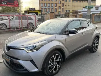 Usata Toyota C-HR 122 CV (89 kW) 2017 Grigio SUV