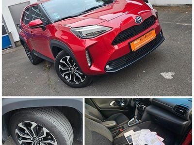 Gebraucht Toyota Yaris Cross 92 PS (67 kW) 2022 Rot SUV