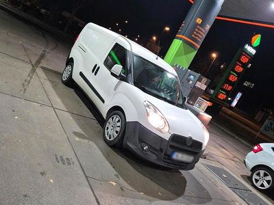 Second-hand Fiat Doblò 90 CP (66 kW) 2012 Alb Monovolum