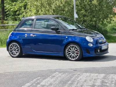 Używany Abarth 500 140 KM (102 kW) 2015 Niebieski Hatchback