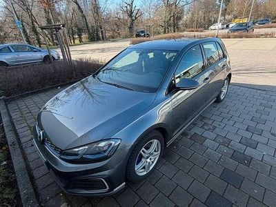 Gebraucht VW Golf VII GTE 150 PS (110 kW) 2017 Grau Limousine