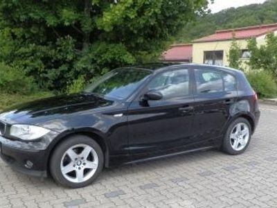 Gebraucht BMW 116 116 PS (85 kW) 2006 Schwarz metallic Kleinwagen