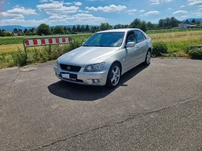 Gebraucht Lexus IS200 155 PS (114 kW) 2003 Silber Limousine