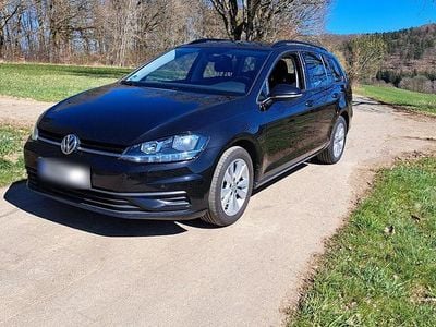 Usata VW Golf VII Trendline 116 CV (85 kW) 2017 Nero Station wagon