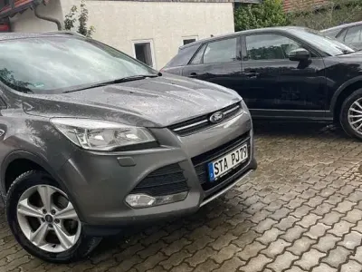 Gebraucht Ford Kuga Individual 150 PS (110 kW) 2014 Grau SUV