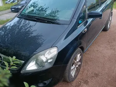 Gebraucht Opel Zafira 140 PS (102 kW) 2009 Schwarz Van / Kleinbus