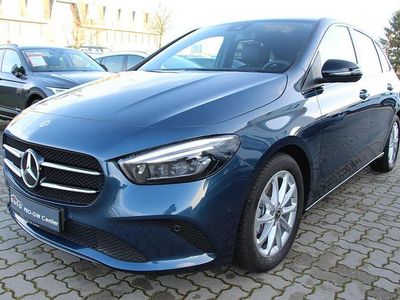Gebraucht Mercedes B200 163 PS (119 kW) 2022 Blau Van / Kleinbus