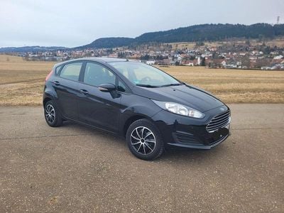Second-hand Ford Fiesta SYNC Edition 101 CP (74 kW) 2014 Negru Hatchback