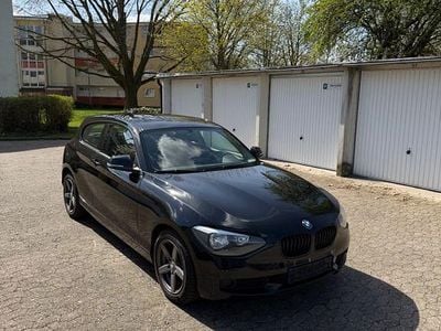 Gebraucht BMW 114 Sport Line 102 PS (75 kW) 2013 Schwarz Kleinwagen