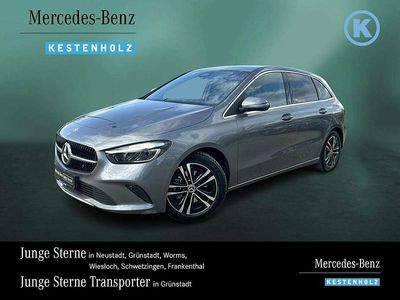 Używany Mercedes B200 Progressive 163 KM (119 kW) 2024 Szary Minivan