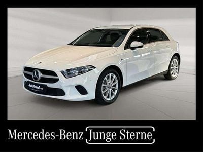 Gebraucht Mercedes A250 160 PS (117 kW) 2021 Weiß Limousine