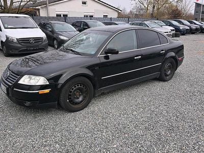 Usata VW Passat 185 CV (136 kW) 2001 Nero Berlina