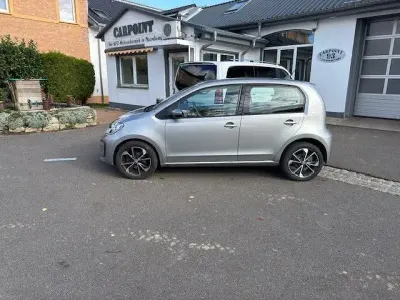 Gebraucht VW e-up! 66 kW (90 PS) 2021 Silber Kleinwagen