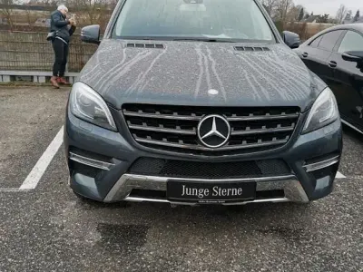 Gebraucht Mercedes ML350 258 PS (189 kW) 2015 Silber SUV