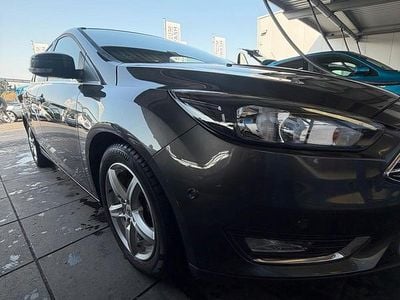 Gebraucht Ford Focus 125 PS (91 kW) 2016 Grau Limousine