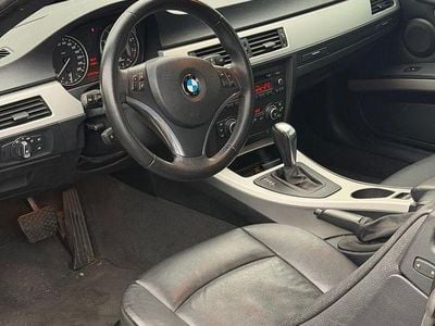 Gebraucht BMW 320 Cabriolet Sport Line 170 PS (125 kW) 2009 Silber Cabrio