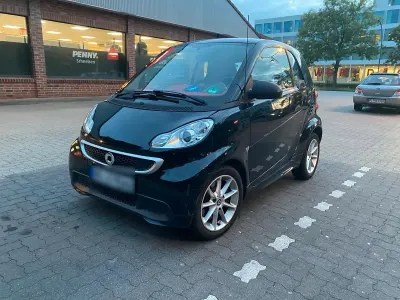 Gebraucht Smart ForTwo Coupé 71 PS (52 kW) 2012 Schwarz Coupé