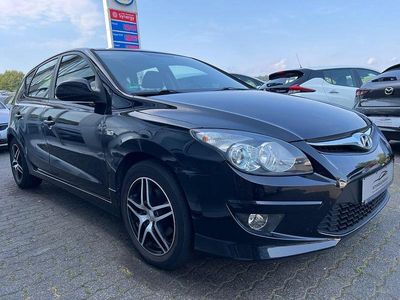 Schwarz Gebraucht 2011 Hyundai i30 Classic Limousine | 1.799 € (Etwas zu teuer)