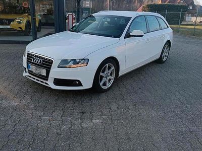 Weiß Gebraucht 2010 Audi A4 Kombi | 6.000 € (Fairer Preis)